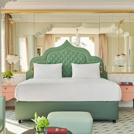 إكسلزيور فندق 5*