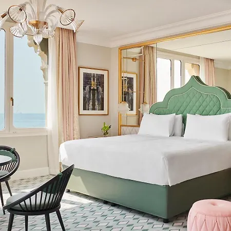 إكسلزيور البندقية-ليدو