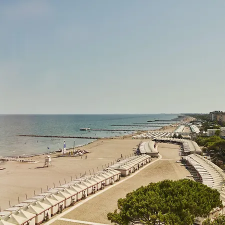 إكسلزيور البندقية-ليدو